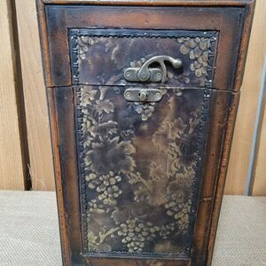 Vintage Double Wine Bottle Carrier Grapes Design 2 Bottle Holder Decorative Box